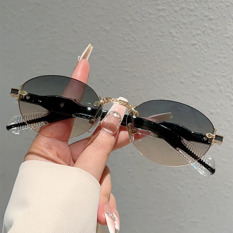 KAMMPT Randlose ovale Sonnenbrille, neu in der Mode, Farbverlauf, lässige Farbtöne, Damen, trendiges Vintage-Markendesign, stilvolle Dekor-Sonnenbrille
