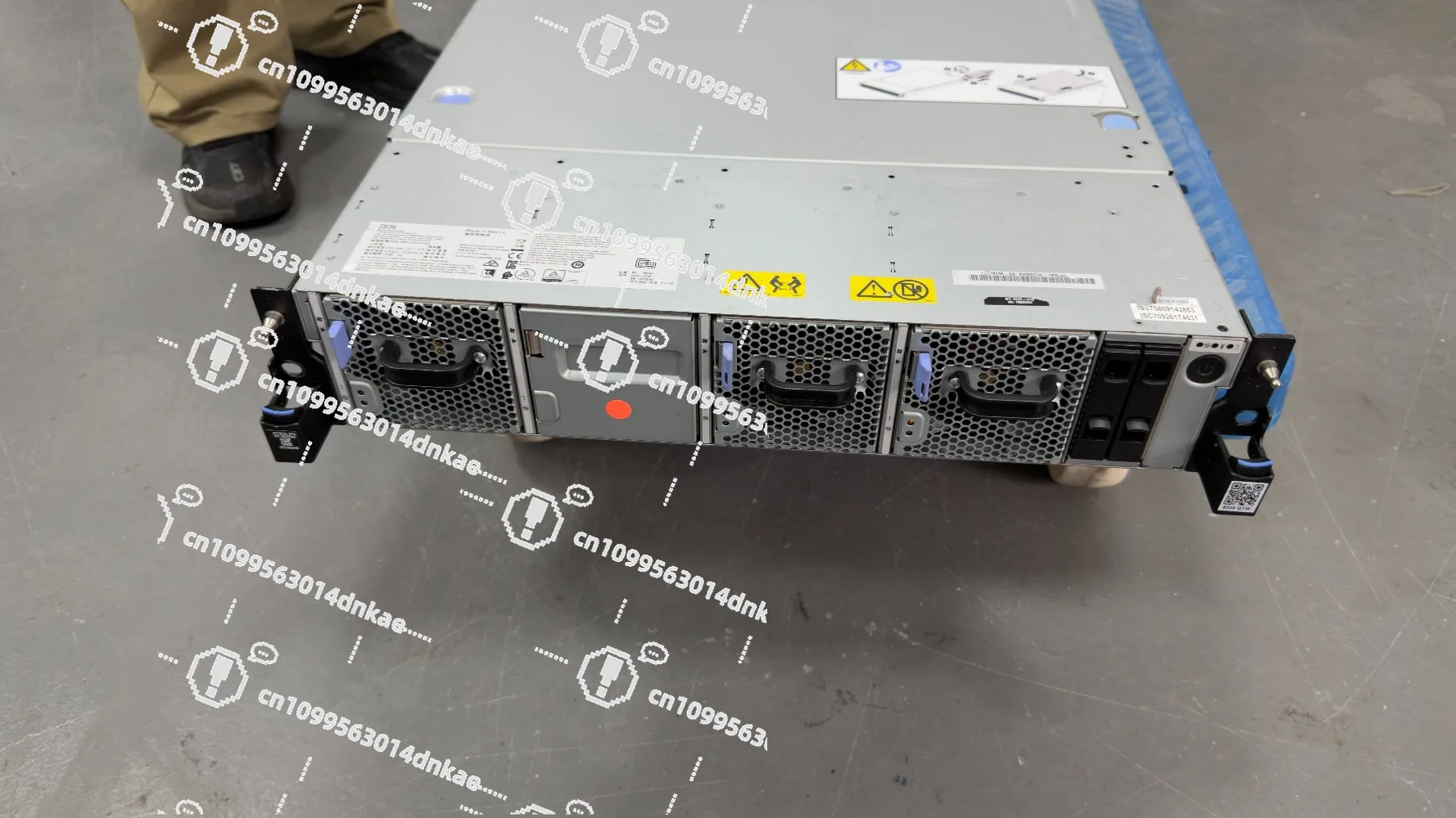 

Сервер IBM AC922, модель 8335-GTW с графической картой 9316 Tesla V100 16G SXM2