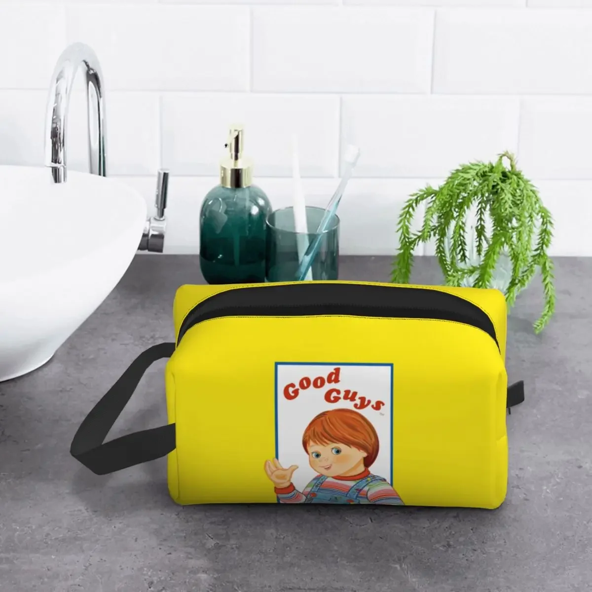 Travel Good Guys Chucky Toiletry Bag Cute Child\'s Play Doll Makeup Cosmetic Organizer for Women Beauty Storage Dopp Kit Case