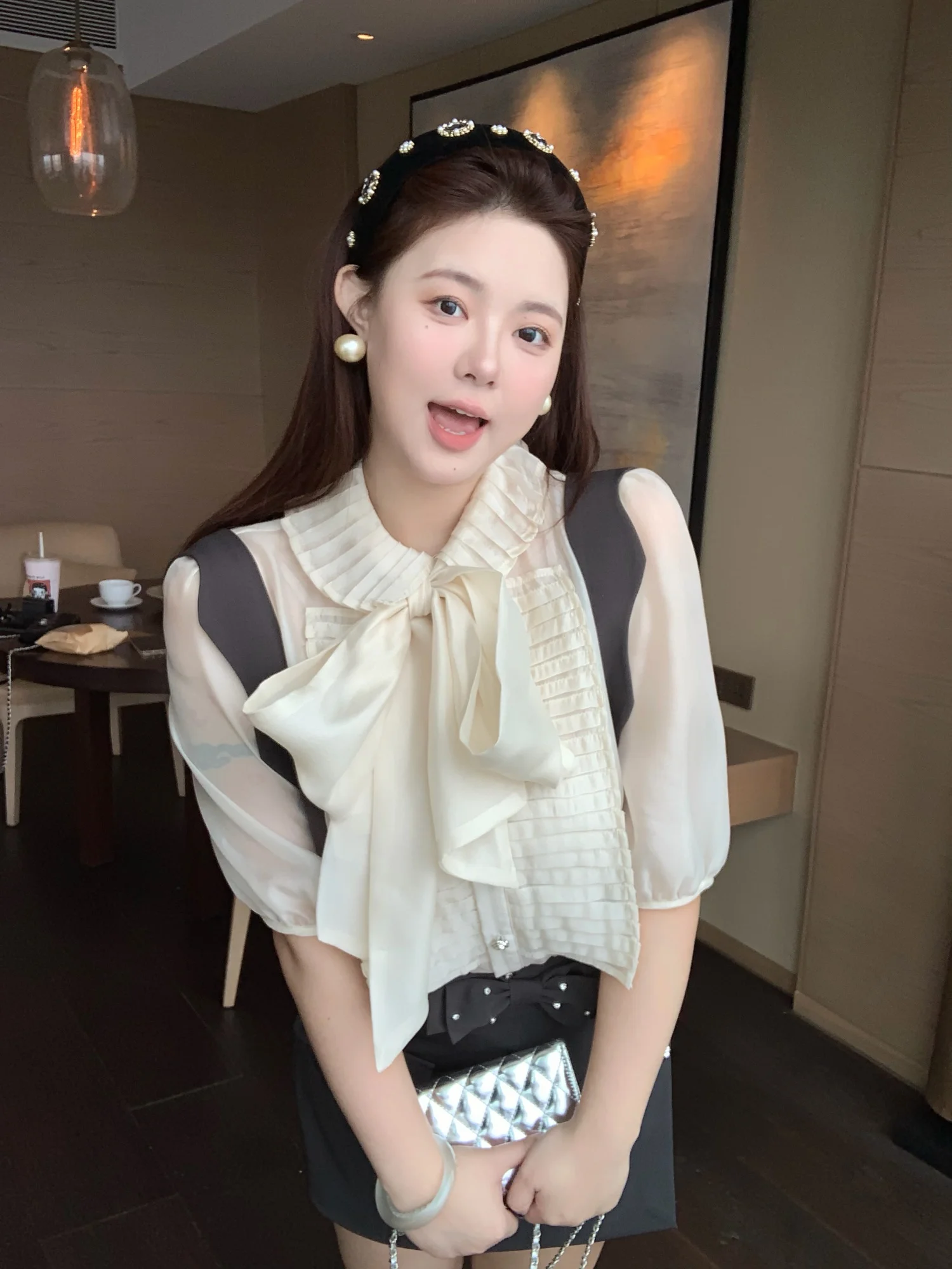 

Французская шифоновая блузка свободного кроя с узлом для полных женщин, весенняя, в стиле «Нежный ветер», стройнящая, скрывающая недостатки фигуры