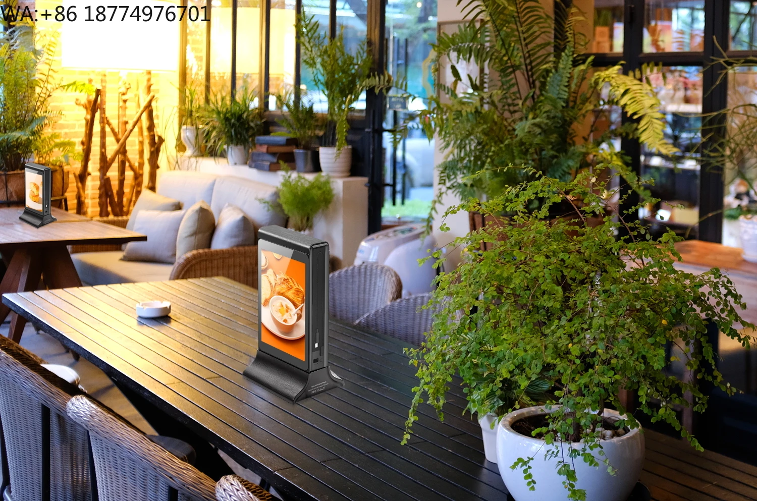 

Android System Single LCD Touch Screen AD Player Restaurant Table Top Phone Charging Station and Power Bank