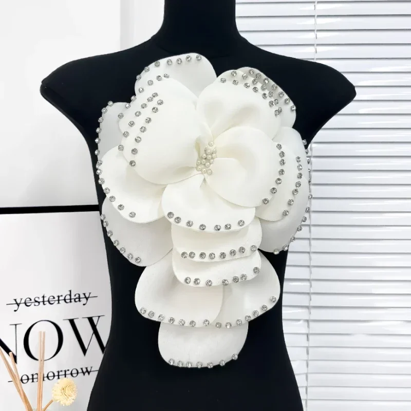 Handmade Multi Layer Fabric Large Flower Brooches for Women Crystal Pearl Lapel Pins Wedding Party Jewelry Accessories Gifts