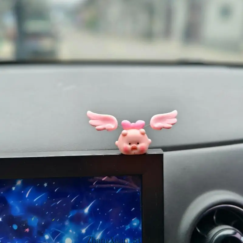 Cartoon-Schwingendes Schwein-Skulptur Kleines Tischspielzeug für Auto-Armaturenbrett-Dekorationen Geschenk 3XUF – Detail 9