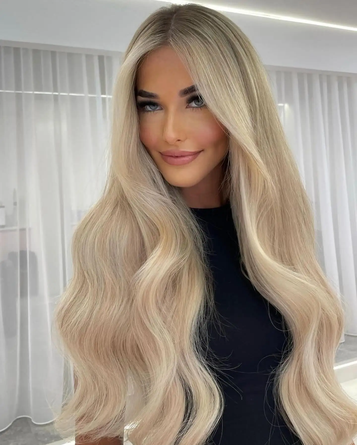 peluca-de-encaje-frontal-13-4hd-rubia-platino-balayage-en-tonos-frios-onda-suelta-suave-larga-sintetica-de-aspecto-natural-para-cosplay-y-fiestas