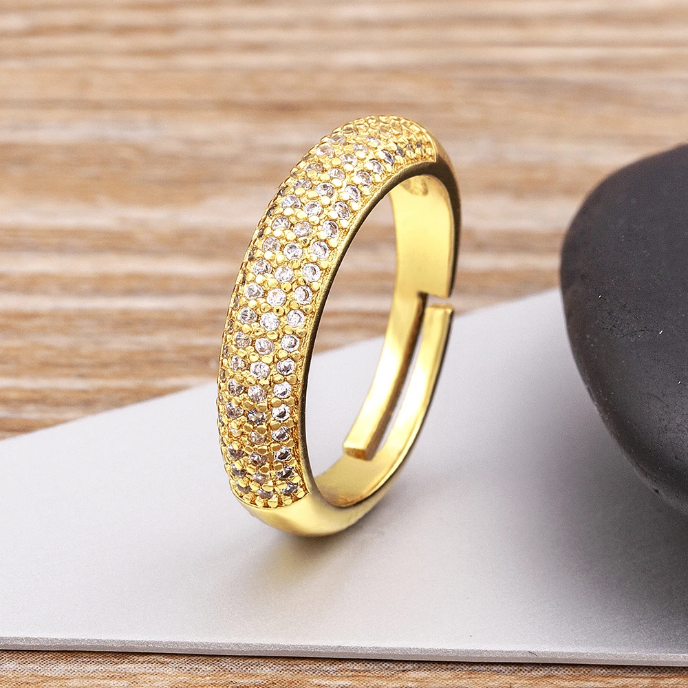 Classic Fashion Geometric Crystal Zircon Gold Plated Ring Women's Simple Design Jewelry Wedding Party Exquisite Gift Wholesale