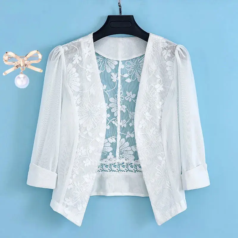 Fashionable Women Summer Lace Cardigan Sheer Large Size Women's Short Lace Cardigan Ladies Summer Top Cover Up Coat A462