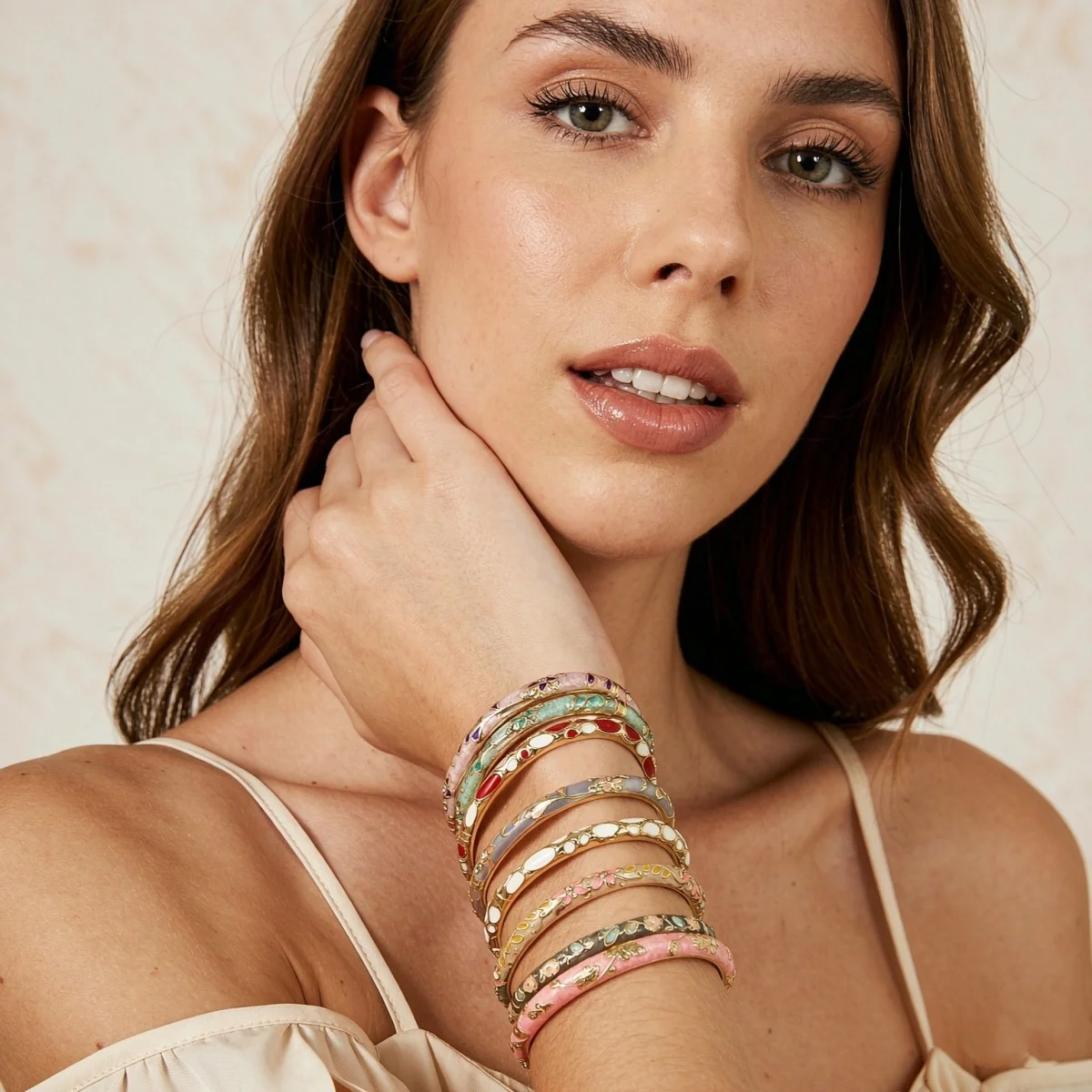 Mehrfarbige, mit tropfendem Öl bedruckte Blumen-Manschettenarmbänder für Damen und Herren, Vintage Boho Blatt Unregelmäßige Ovale Geometrische Armreifen Schmuck – Detail 8
