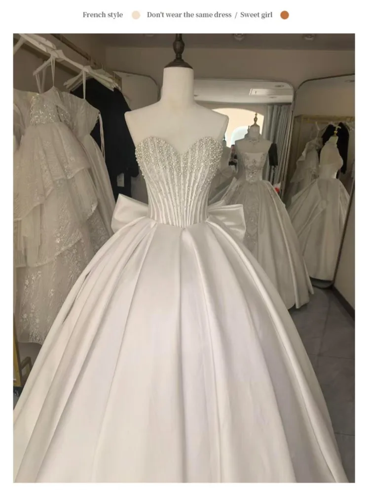 A high-end off-the-shoulder new dress with high-quality main fabric and heavy-duty strapless design