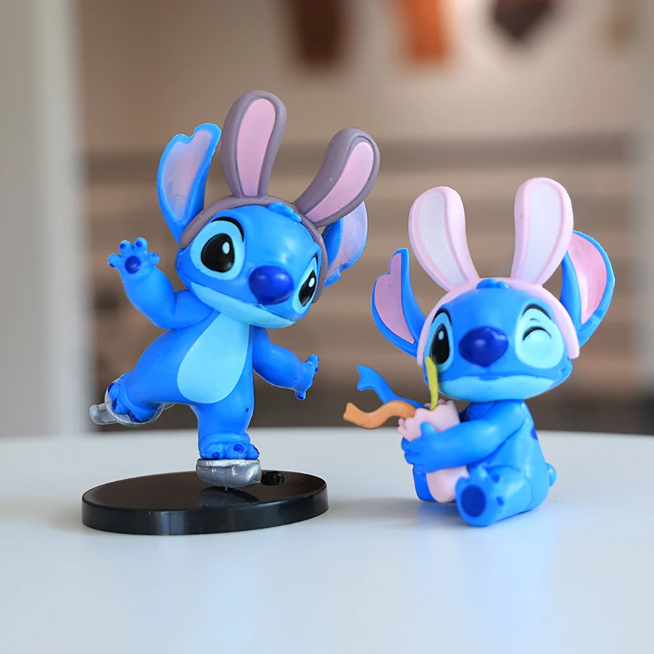Figurka Stitch Blind Box Seria Zimowa Anime Kawaii Stitch Anime Kreskówka Dekoracja Samochodu Tortu Pokoju Model Lalki Prezent Urodzinowy dla Dziewczynki