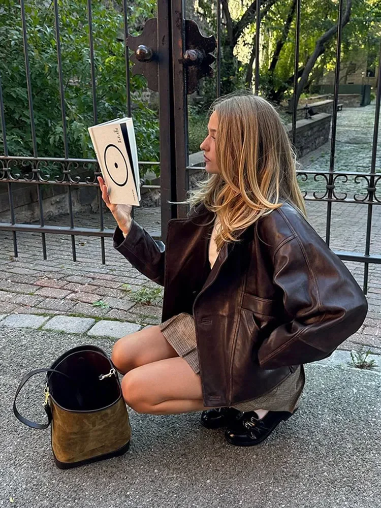 

Retro Leather Cropped Jacket Women Brown Flip Collar Single Breasted Coat 2025 Full Sleeve Pocket Detail Casual Street Outerwear