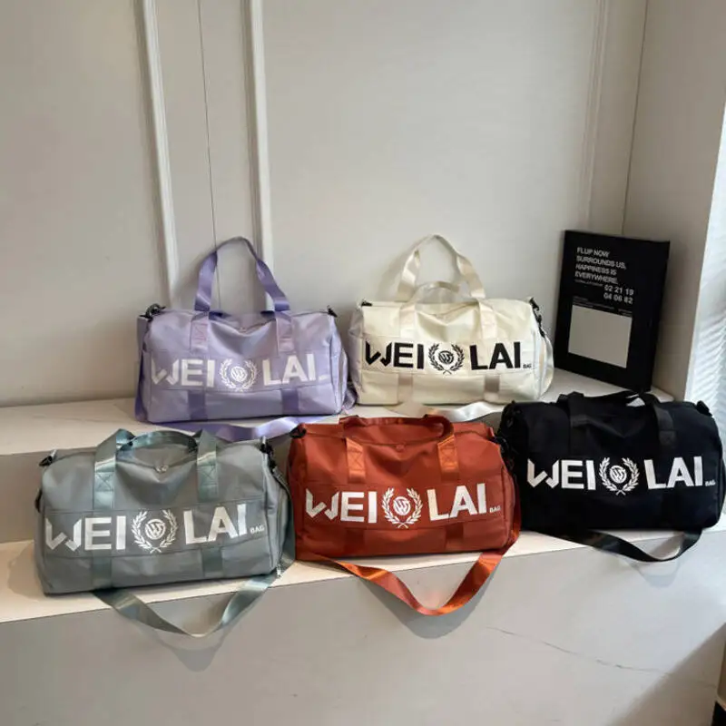 

Duffle Bag Large Capacity Waterproof Nylon Luggage with Adjustable Shoulder Strap Durable Tote Bag for Gym Business Trip Travel
