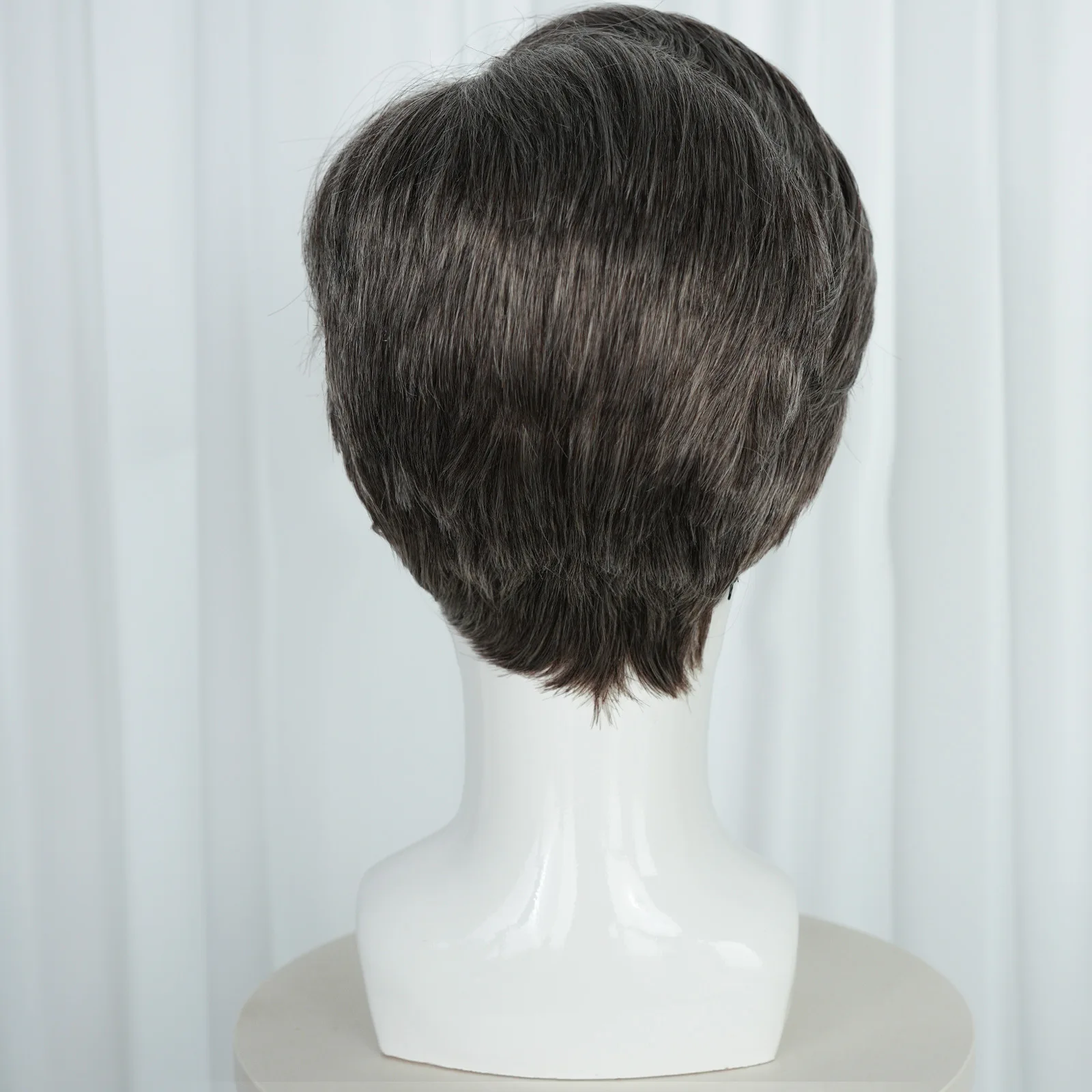 Peruka do cosplay inspirowana Doktorem Zmarnieniem |   Peruka męska w stylu Avengers, szaro-czarna, krótka, z grzywką zasuniętą do tyłu. |   Syntetyczna peruka do kostiumu