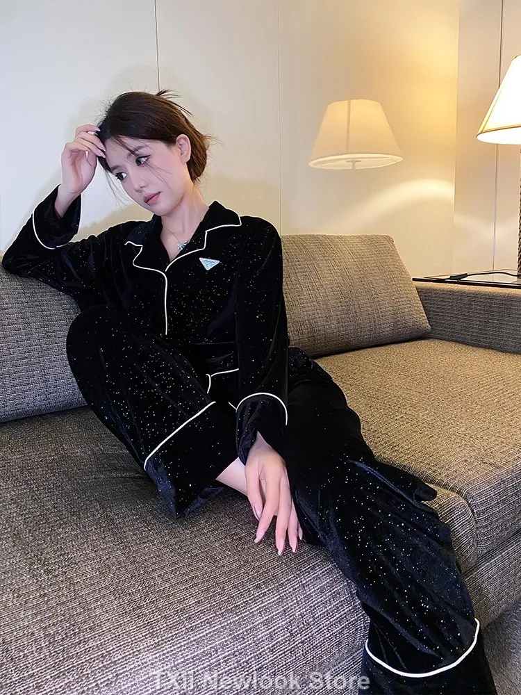 TXii Newlook [Sky Star River] Gold Velvet Pajamas Women\'s Autumn and Winter New South Korea Velvet Black Simple High-end suit