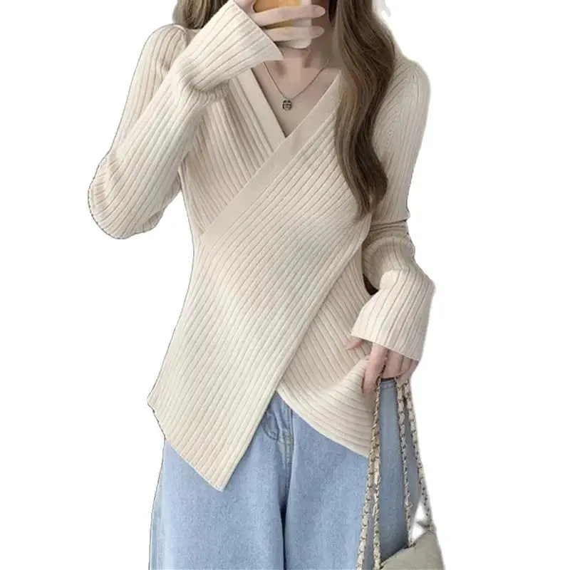 

Fashion Korean Design Sense Knitted Women's Sweater Underlay 2023 Autumn/Winter New Fat Sisters Show Thin Versatile Outwear Top