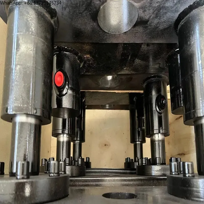

Hydraulic Perfection for RVs: Leveling System with Stabilization Legs