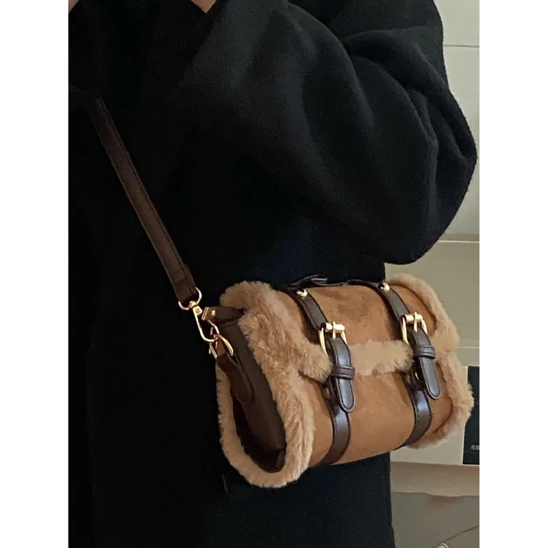 Vintage Fashion Handbag Autumn Winter Women\'s Bag 2023 New High-Grade Sense Minority Suede Leather Crossbody Pack Commuter Pop