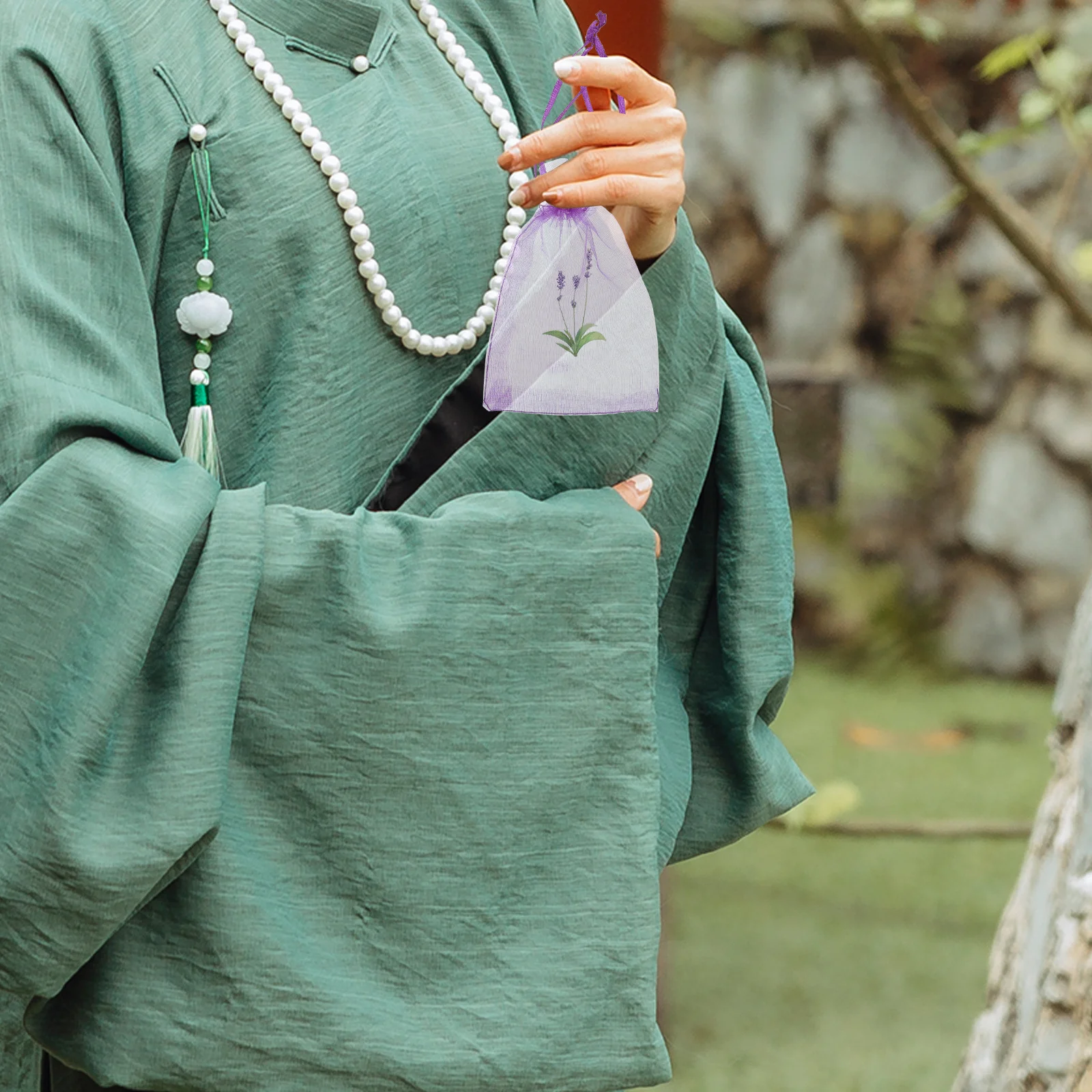 

20Pcs Lavender Sachet Bags Empty Organza Mesh Fabric Drawstring Storage Bags Wedding Favor Aromatherapy Closet Fresheners