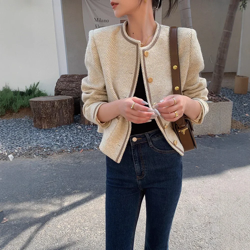 

Короткое пальто, женская элегантная женская куртка в пригородном стиле, осеннее новое поступление, повседневная верхняя одежда с круглым вырезом и длинными рукавами