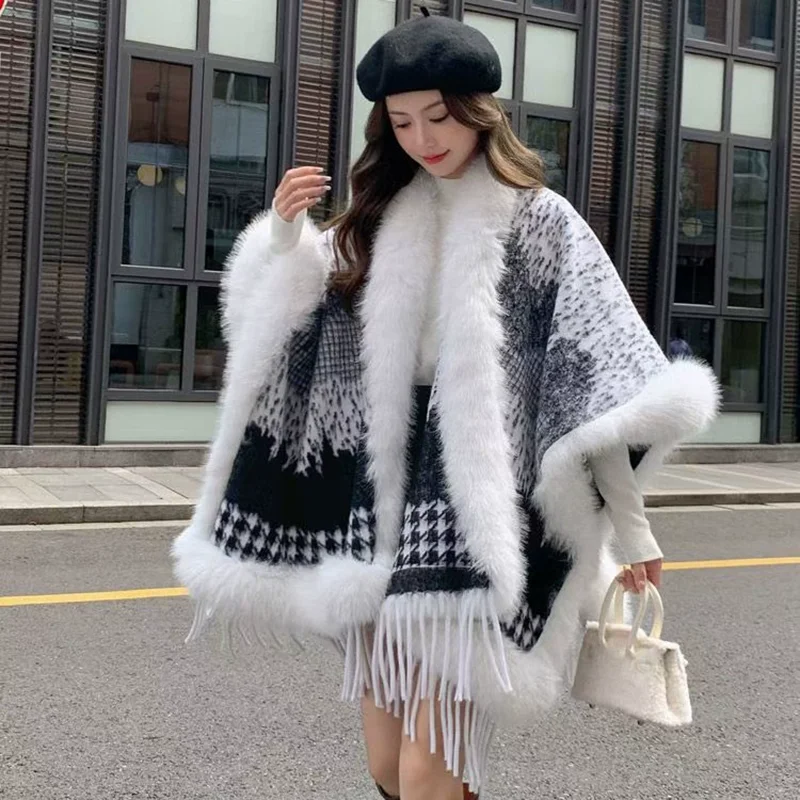

Fashion Luxury Faux Fox Fur Trims Jacquard Cape Coat Imitate Cashmere Shawl Autumn Winter Poncho Party Travel Cloak Women