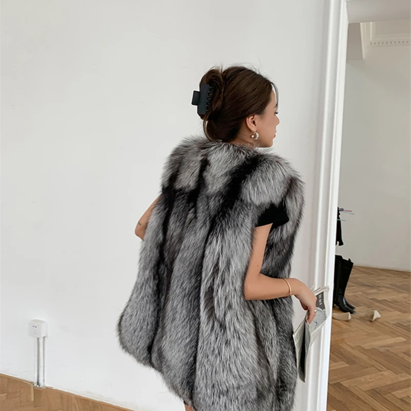 New Fashion Silver Fox Fur Jacket Women V-neck Black Real Natural Fox Whole Skin Fur Winter Thick Soft  Warm Fox Fur Vest