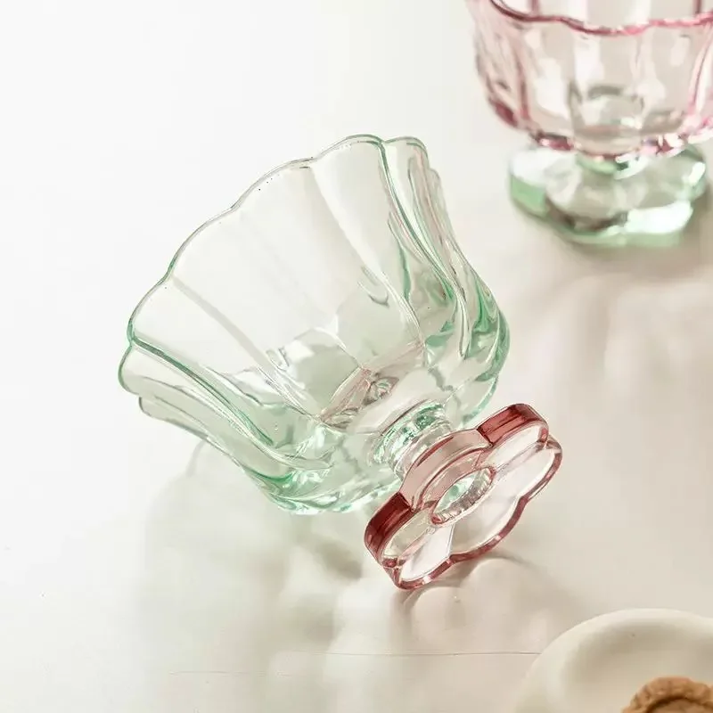 Flower Petal Glass Cup Chinese Style Transparent Goblet for Dessert Wine Feminine Blooming Glassware Romantic Gift Wine Glass