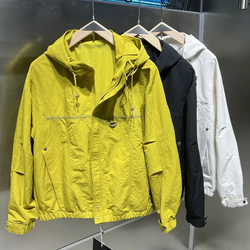 

Весна 2026: Новинка! Повседневная модная уличная куртка с капюшоном из полиэстера, длинный рукав, на молнии, цветная.