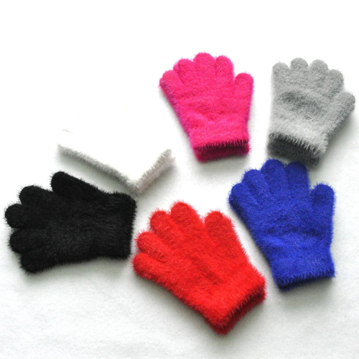 New Warm Children Gloves Winter Baby Faux Sable Solid Thickened Plush Furry Full Finger Mittens Autumn Hand Warmer 3-6 Years Old