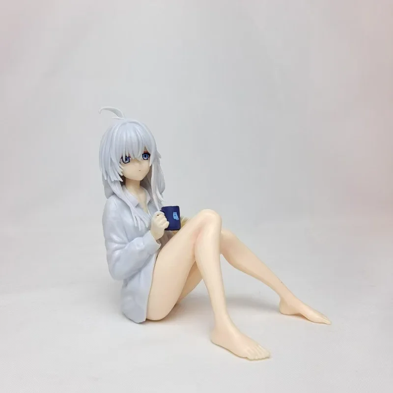 10cm Anime Figure The Journey Of Elaina Elaina Sitting In Pajamas Girl Model Statue Collection Desktop Decoration Ornament Toys