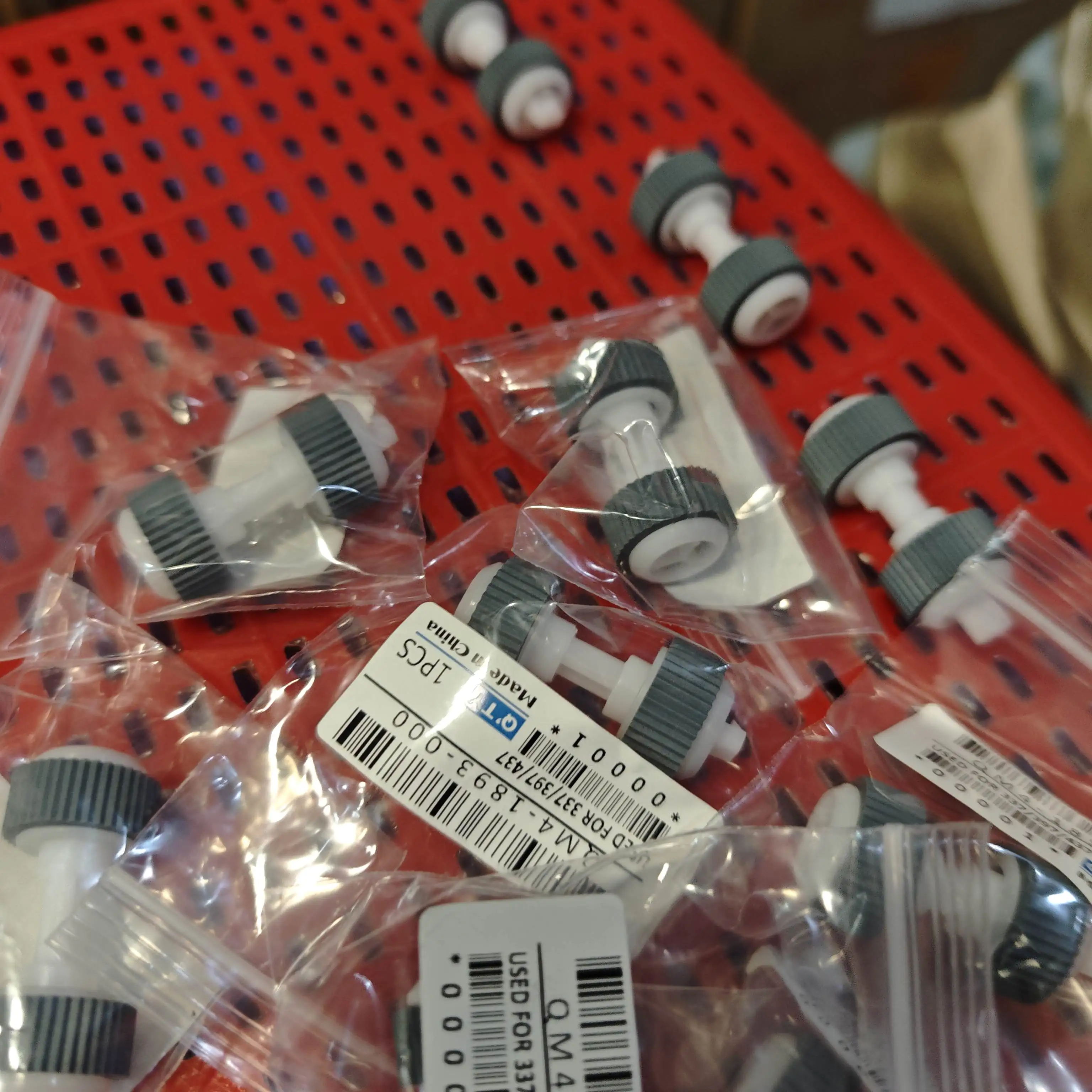 

Paper Feed Pickup Roller for CANON MG 2180 2580 3180 3570 3580 3680 5480 5580 5680 6180 6280 6380 6400 6530 6680 6730 6880