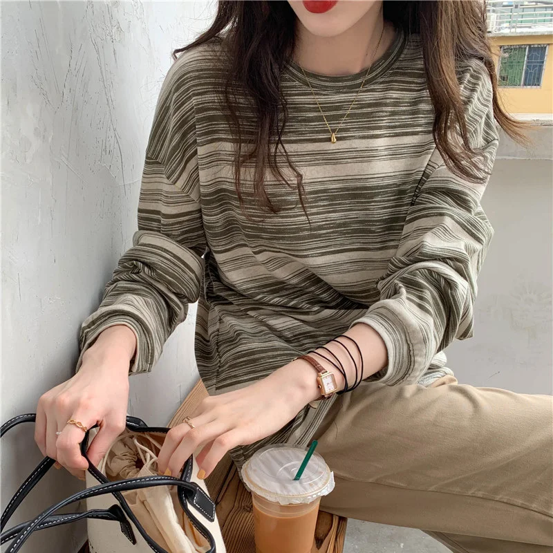 

Casual Versatile Round Neck Tops 2025 New Style Women's Striped Long-sleeve Shirt Loose Trendy Daily Commuting Fashion Top