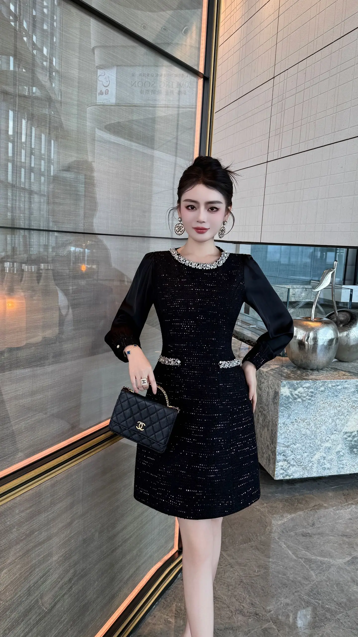 ZJYT فساتين تويد فاخرة مرصعة بالألماس للنساء لخريف 2025 موضة كم طويل عتيقة فوق الركبة فستان حفلات غير رسمي ملابس نسائية