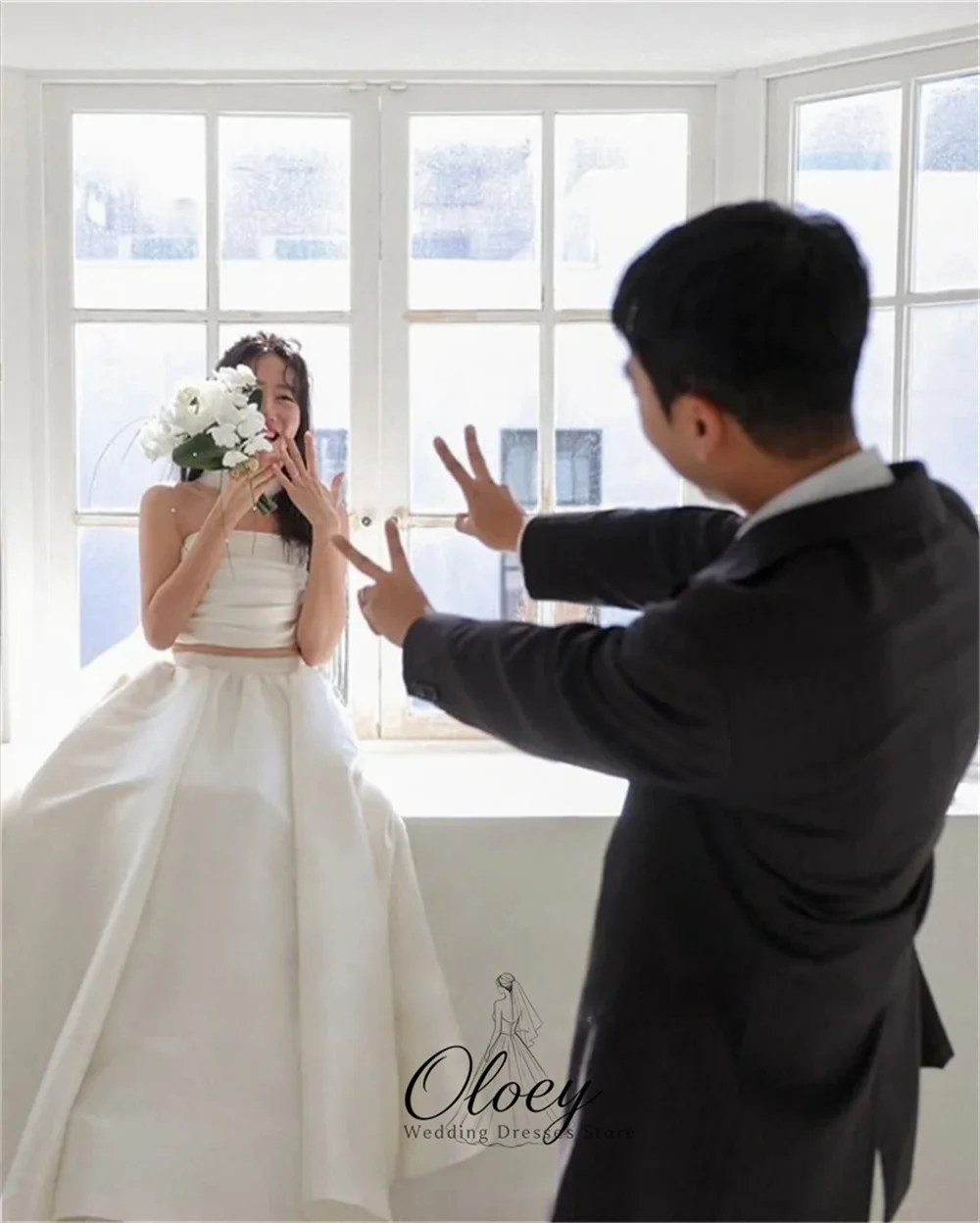 OLOEY Elegant A-Line Satin Korea Wedding Dress Photo Shoot Strapless Two Piece Bridal Gown Customized Outdoor Wedding Dress