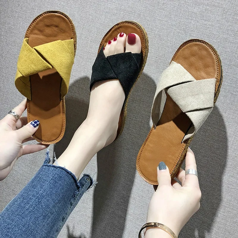 Fashion 2024 Summer Shoes Designer Women Slippers Outside Beach Slides Ladies Literary Flat-heeled Sandals