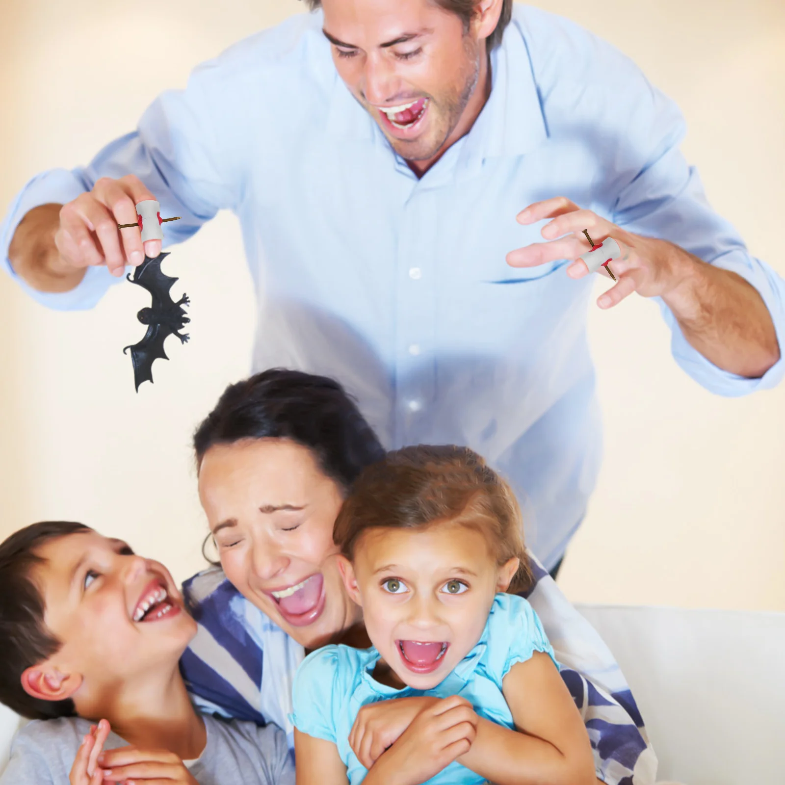 

2 pcs Plastic Nail Through Finger Prop Realistic Scary Prank For Halloween Party Trick Bloody Gauze Fake Nail In Finger Reusable