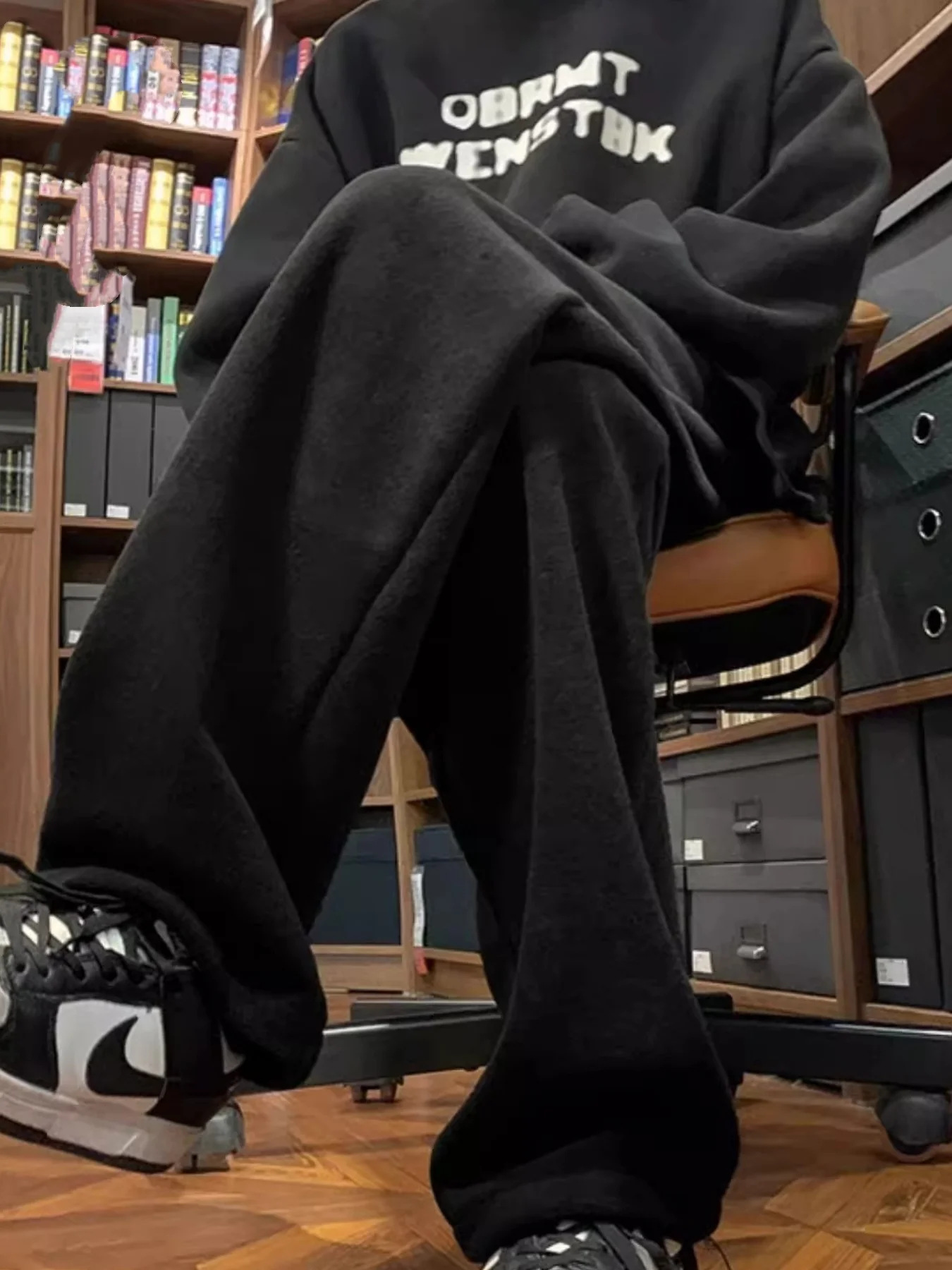 Amerikaanse retrostijl met fleece gevoerde verdikte joggingbroek voor dames, nieuwe herfst en winter losse casual veelzijdige afslankende luie wijde pijpen met hoge taille