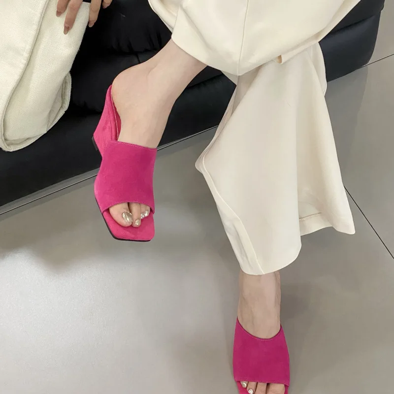 Pantofole donna scarpe estive piattaforma bassa Pantofle Slides infradito in gomma su un cuneo moda 2024 Hawaiian Luxury Soft PU Casua
