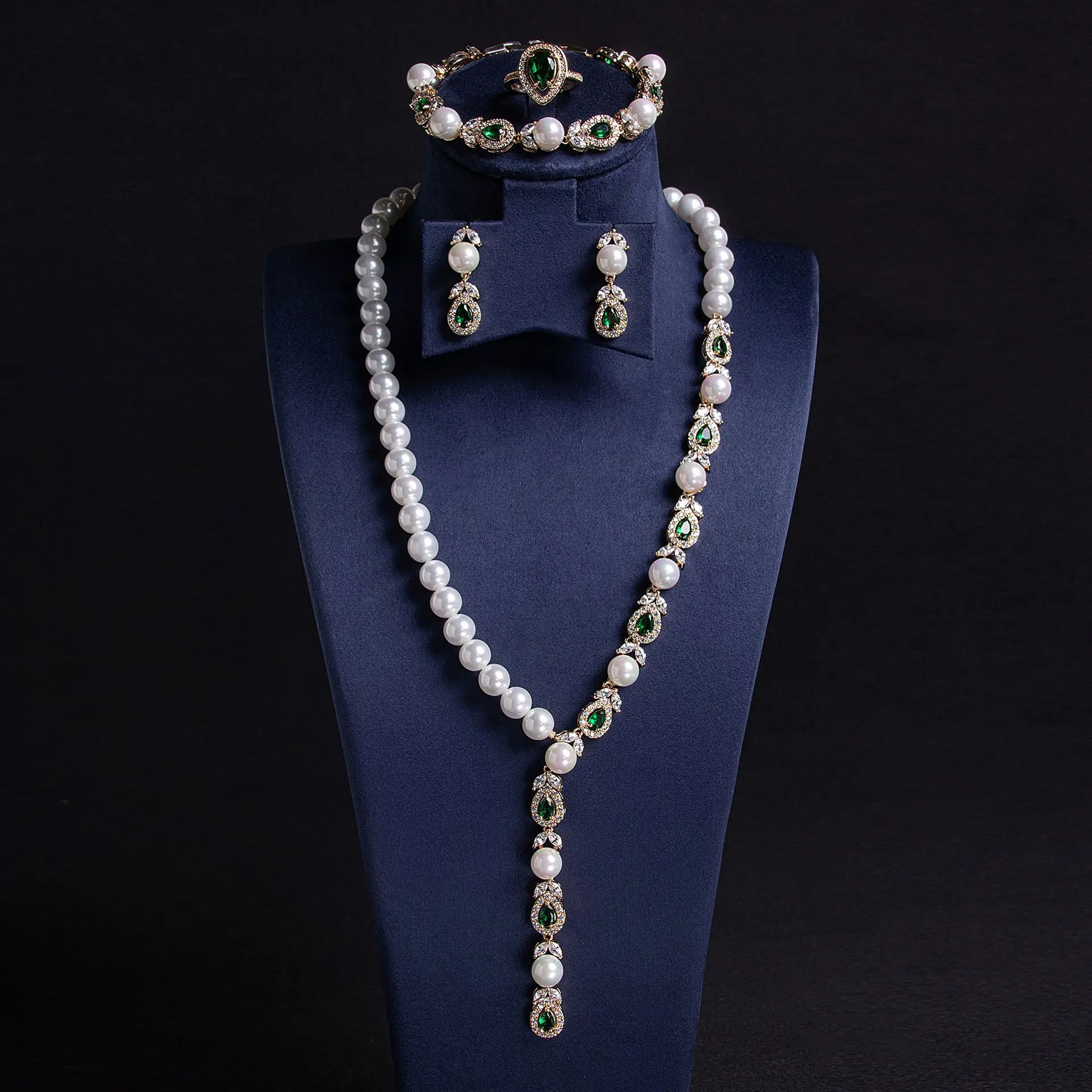

Cross-border European and American luxury pearl necklace earrings set full of diamonds zircon banquet exquisite accessories brid