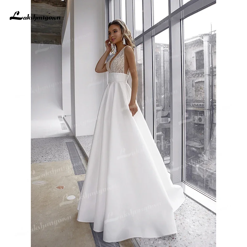 Lakshmigown Glitter Sequins Sexy V-Neck Wedding Dress Satin Retro Backless Pearls Zipper Plus Size Customized Soft Bridal Gown