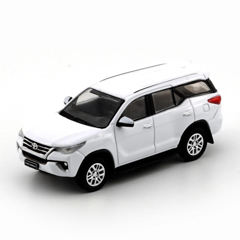 

BM 1:64 Fortuner 2018, внедорожник, легкосплавный автомобиль, литье под давлением и игрушечный транспорт, модель автомобиля, миниатюрная масштабная модель автомобиля для детей