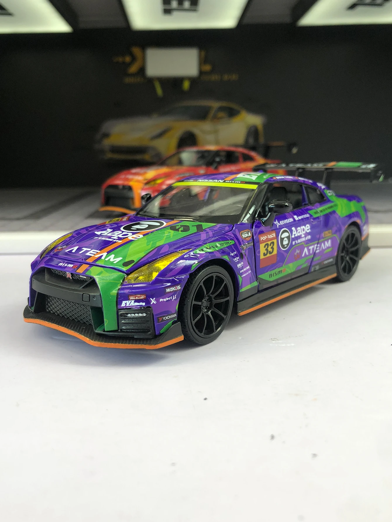 

Модель автомобиля RMZ City 1:32 из цинкового сплава Nissan GT-R Nismo R35 Aape EVA, статическая модель, металлический коллекционный подарок, украшение для интерьера.