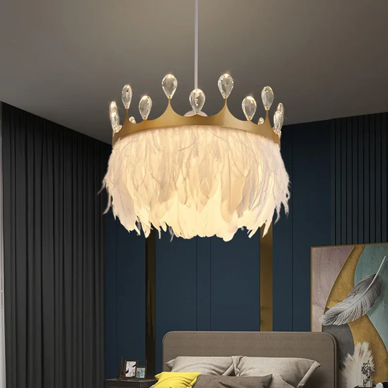 Nordic Bedroom Feather Chandelier Light Warm Romantic Crown Crystal Lighting Princess Room Decorative Light Design Pendant Lamp