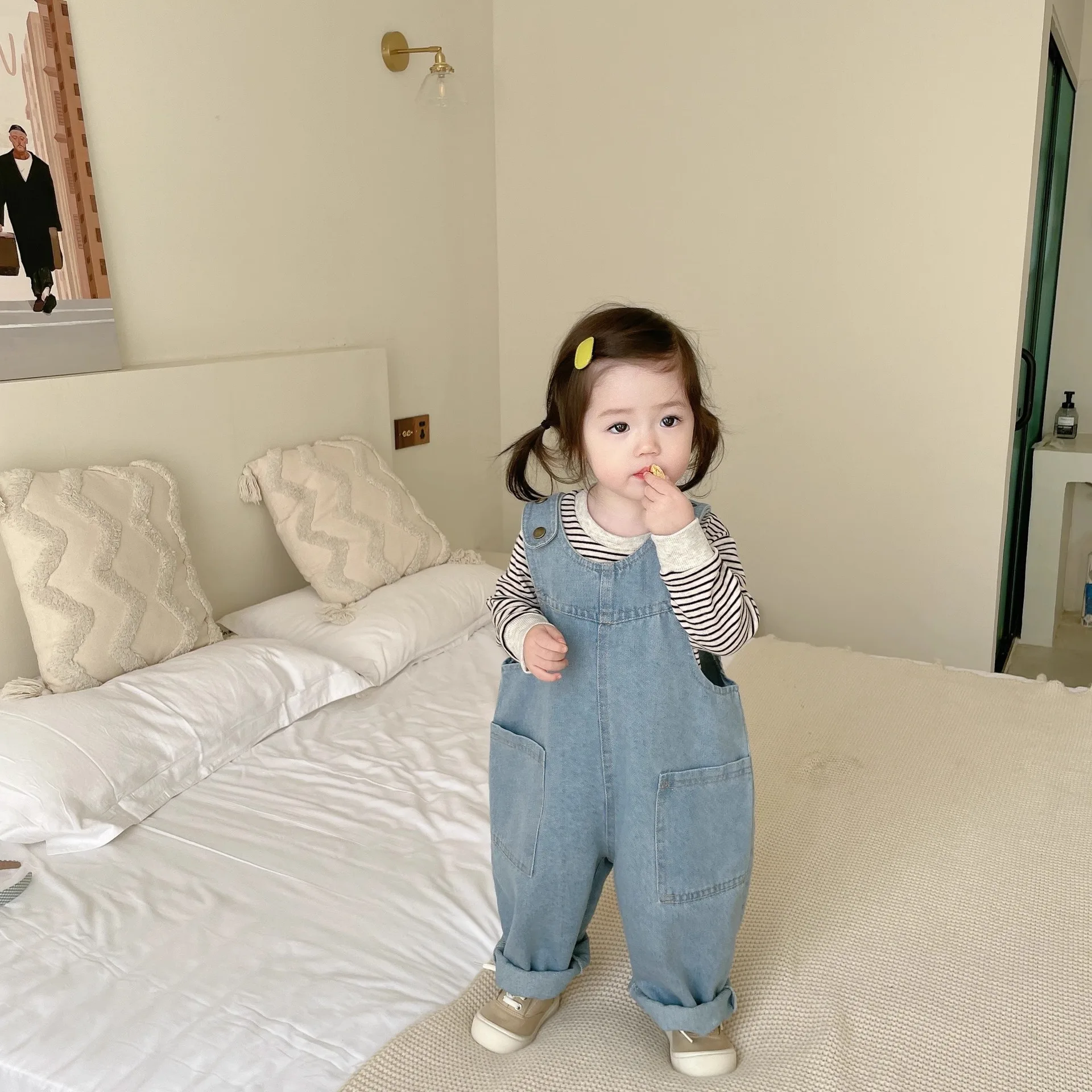 Childrens Overalls Spring and Autumn Product 2025 Denim Baby Casual Versatile Fashionable Loose Pants