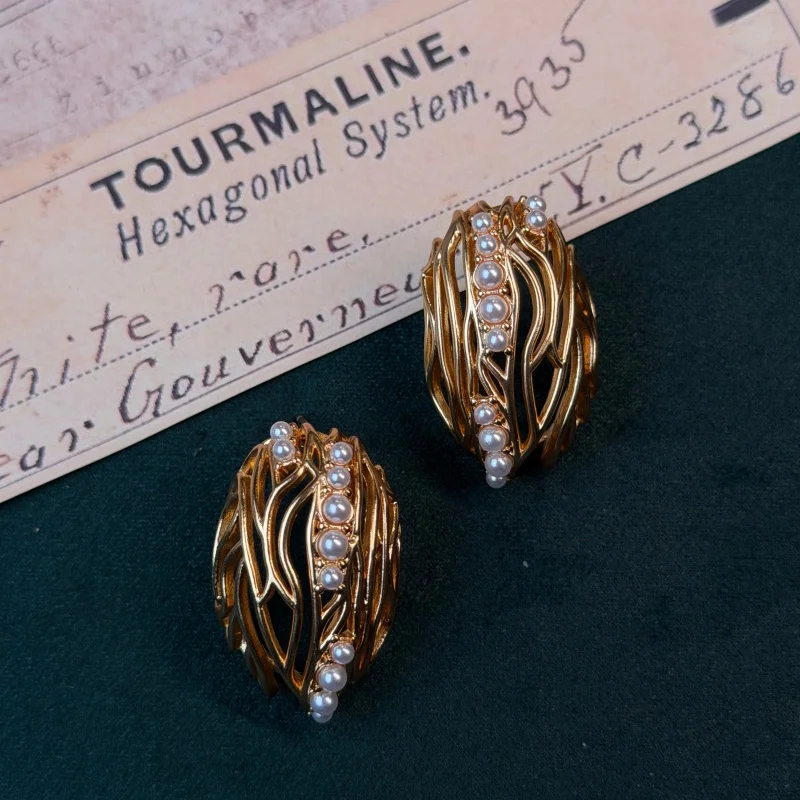 

Vintage Gold Color Hollow Wrapped Pearl Earrings For Woman Brand Trendy Jewelry Anniversary High Quality Gift Trending 2026 New