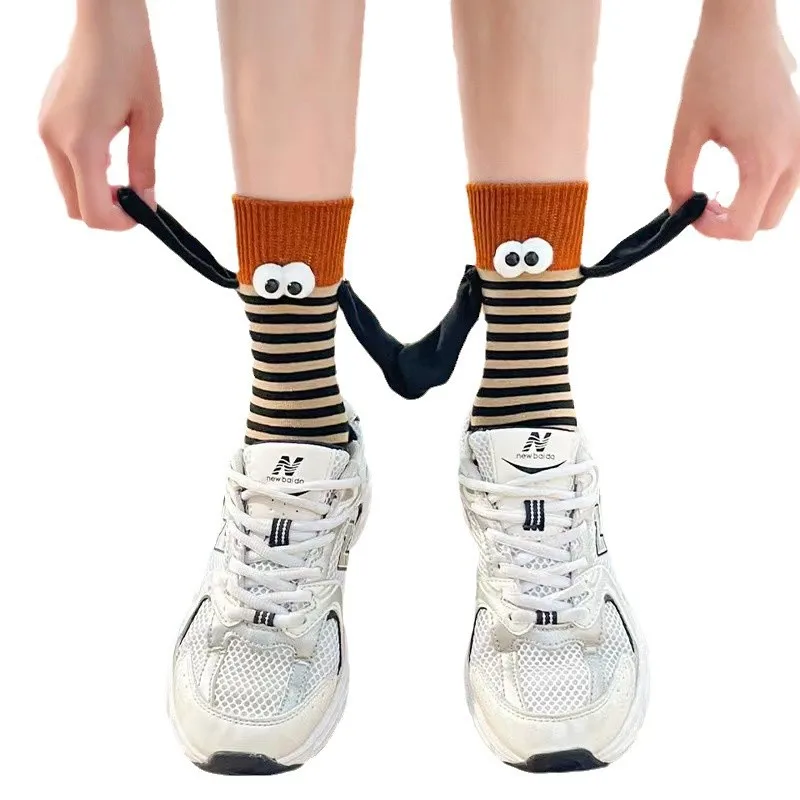 جوارب مخططة مخصصة للنساء الدوبامين الملون المغناطيسي شفط اليد في اليد زوجين أفضل صديق مركز أنبوب