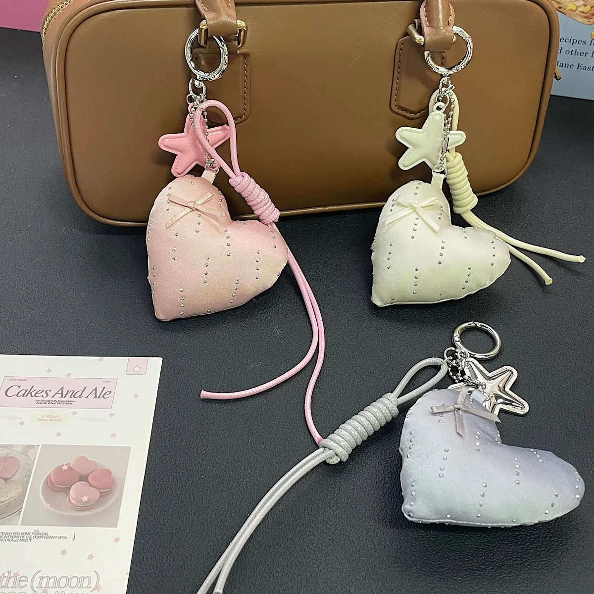 

Ladies' Bag Pendant Korean Rhinestone Bow Heart-shaped Kawaii Sweet Cool Bag Accessory Multifunctional Versatile Keychain Charm