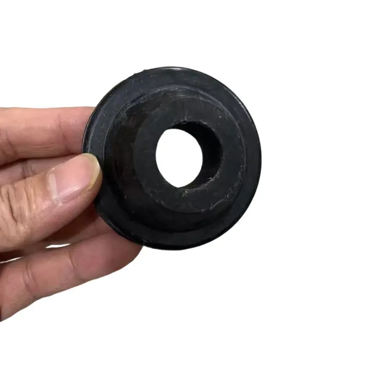 

For Scania Truck Cab Tilt Bracket Rear Rubber Pad 1481245 1349810 Spacer Gasket