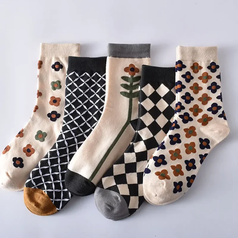 1 Paar süße süße Damen-Baumwollsocken, Harajuku, Retro-Stickerei, Winter, stricken, Blumen, geprägter Druck, Lolita, Weihnachtsgeschenk