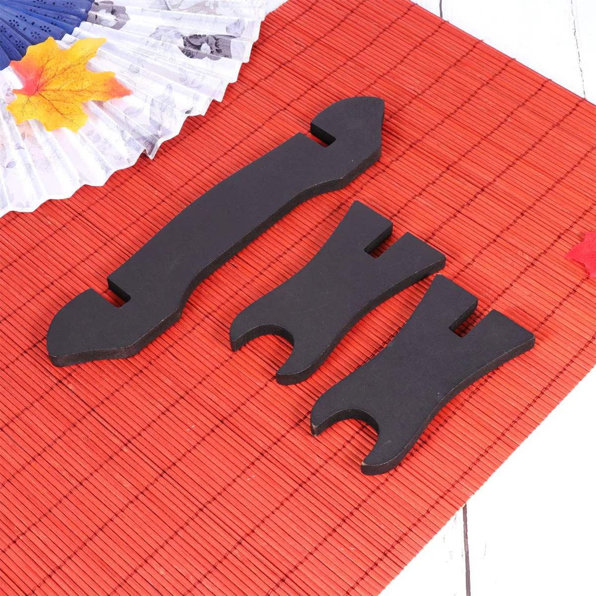 

2 Pcs Display Stand Brackets for Shelves Black Accent Decor Organiser Sword Shelf Fold