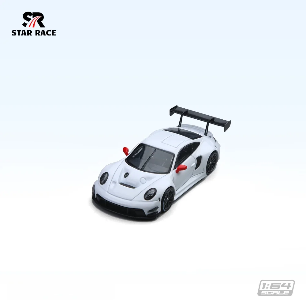 

Модель гоночного автомобиля SR 1:64 911 GT3 R — бело-черная, из сплава