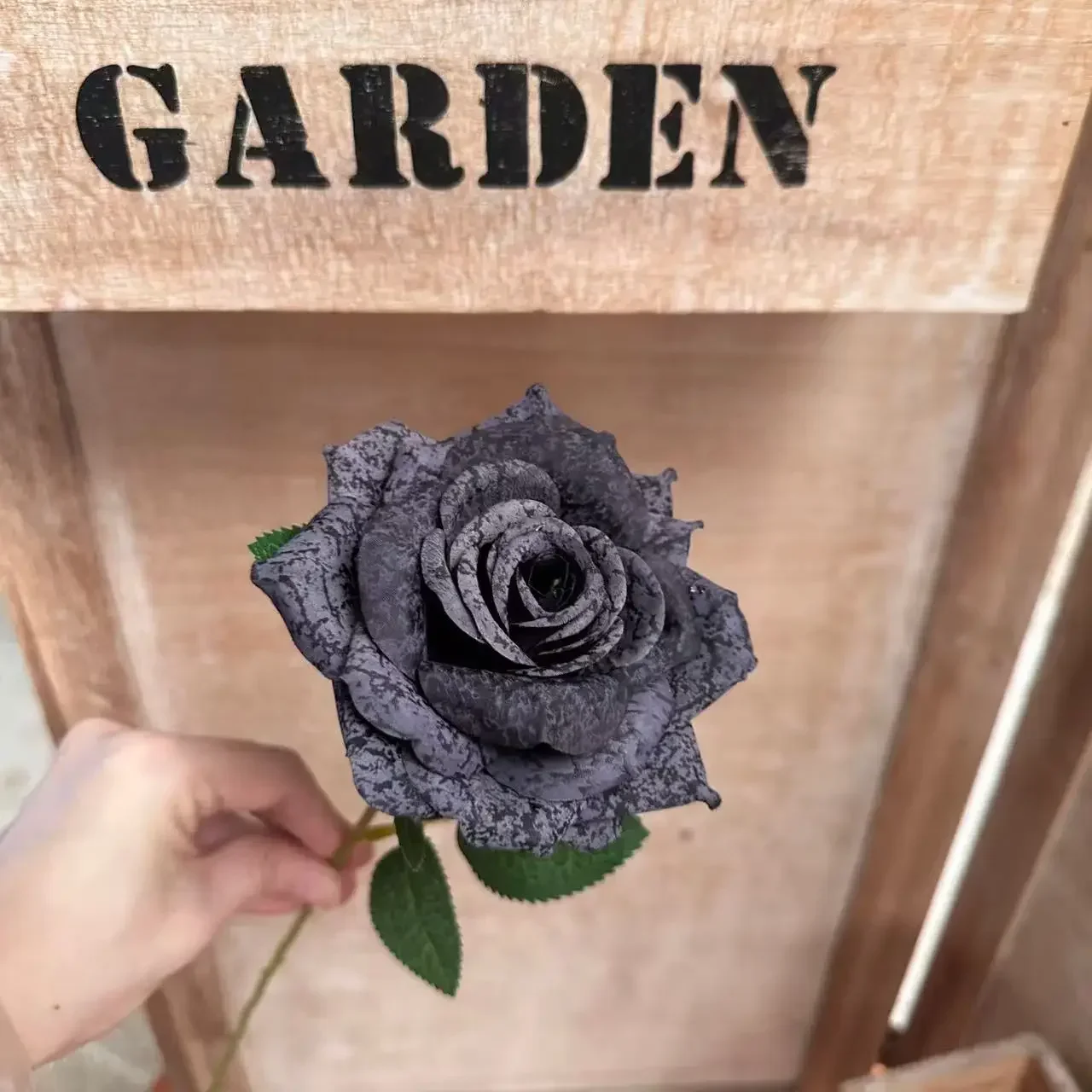 10/20 Stück Kunstblumen, Seidenrosen mit weißem, gewelltem Rand, Gartendekoration, künstliche Blumen, künstlicher Cappuccino-Rosenzweig, Kunstblume – Detail 9